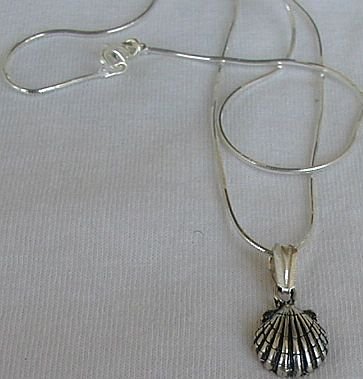 Mini shell pendant