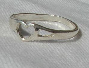 Heart silver ring