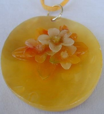 Yellow flowers mother of pearl