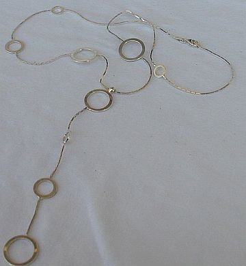 Empty rounds silver necklace