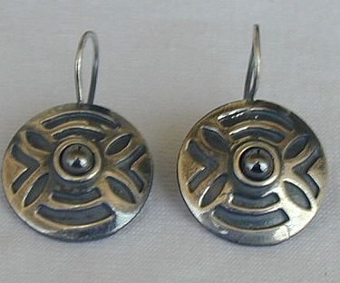 Round oxygenized earrings
