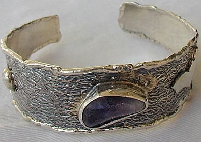 Amethyst-A bangle