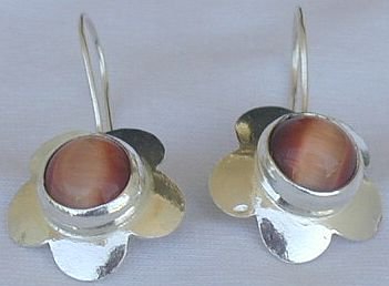 Brown flowers earrings