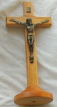 Oak Cross with Christ metal