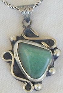Green- pendant hand made-P13