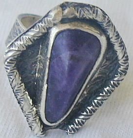 Purple pressed glass ring-RHM-126