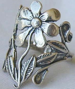 Silver flower ring