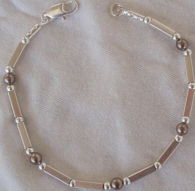 Brown parts bracelet