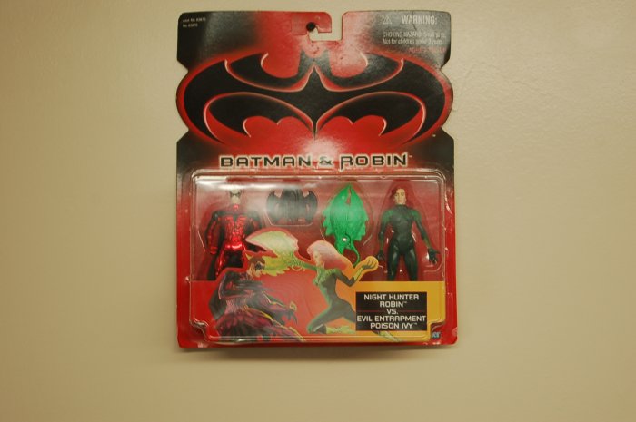 BATMAN AND ROBIN - NIGHT HUNTER ROBIN VS. EVIL ENTRAPMENT POISON IVY