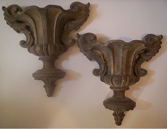 1652 Classic Wall Sconce