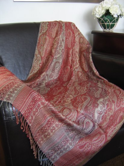 Gorgeous Paisley Pashmina