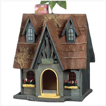 Thatch Roof Chimney Birdhouse #29312