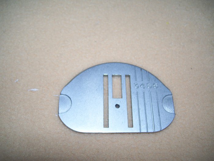 Singer Straight Stitch Needle Plate #174529 for Singer slant Machines