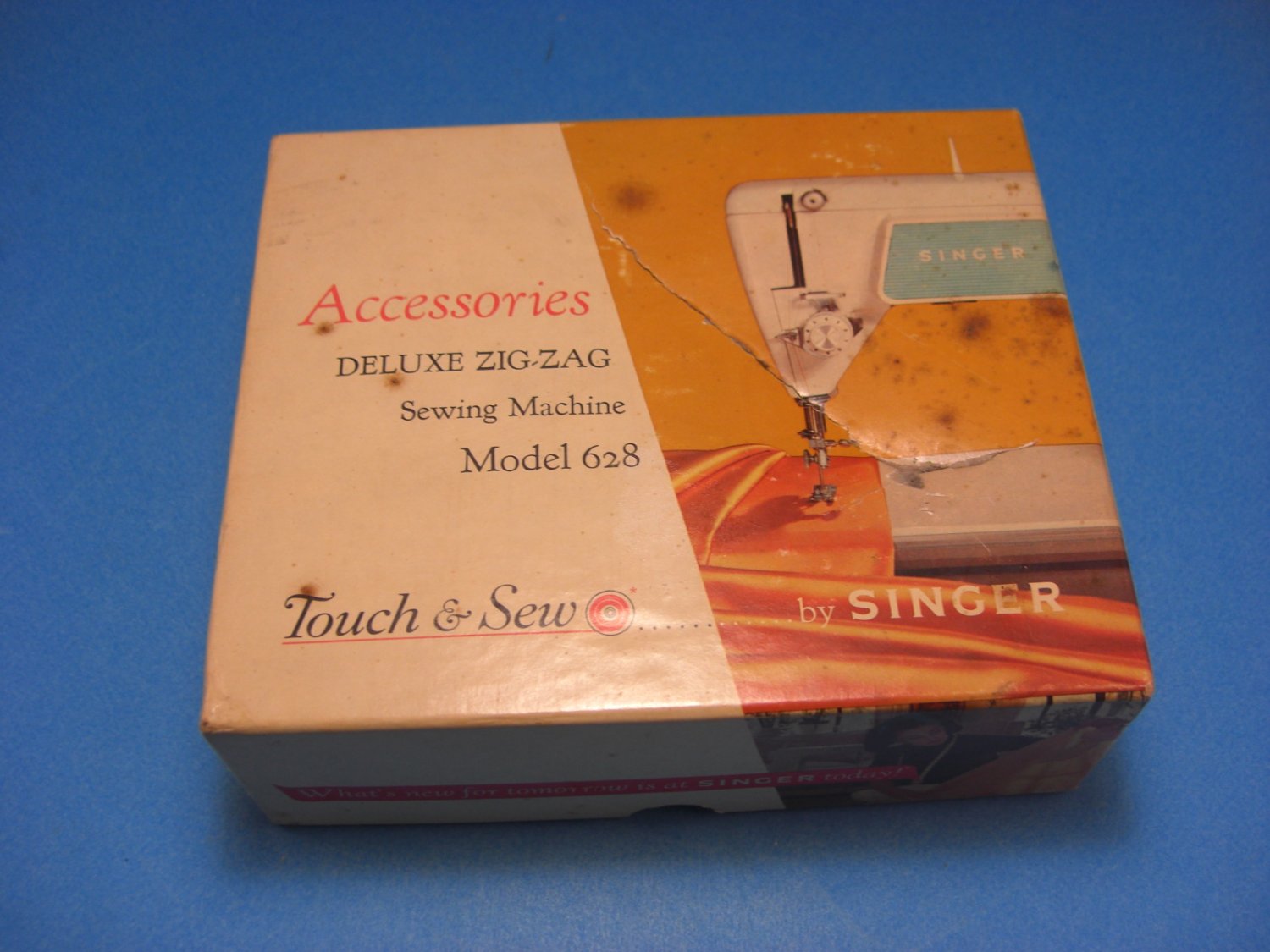 Singer 628 Touch & Sew Sewing Machine Attachment Accessory Box Empty