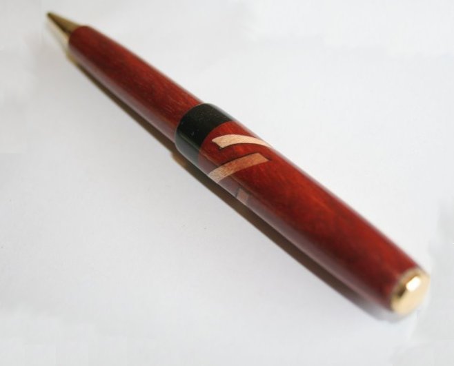 Bloodwood and maple pen