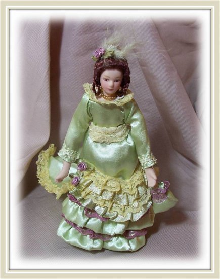 1:12 Doll House "Grace" Collectible Miniature Doll+Handbag with FREE STAND
