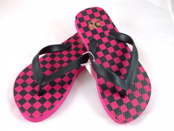 Girl's Black/Pink Checker Flip Flops - Size 12/13