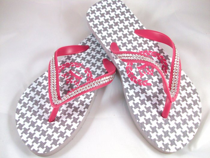 Girl's Pink/Gray Houndstooth Flip Flops - Size 3/4