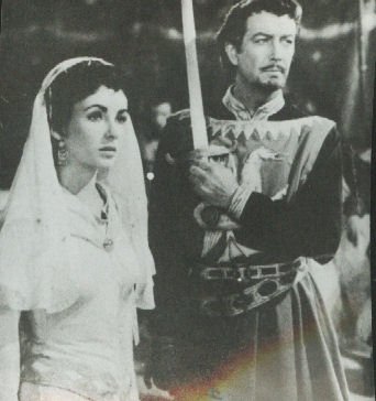 Elizabeth Taylor and Robert Taylor Ivanhoe 1952 original photo