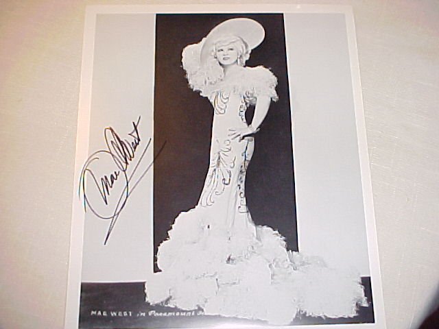Vintage Authentic Mae West Signed Photo