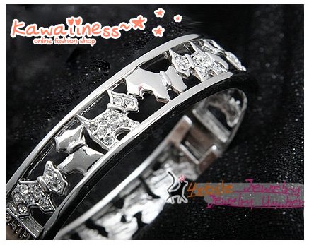 B0052 - Shining Dog Bracelet