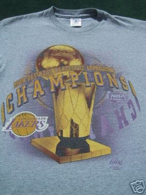 LA LAKERS 2000 NBA CHAMPIONS youth L(10-12) T-SHIRT