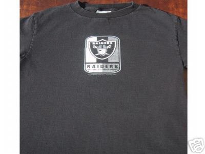 OAKLAND RAIDERS YOUTH size M(10-12) Long Sleeve T-SHIRT