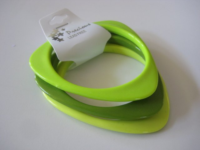 Triangular Tri-Color Green Bangles