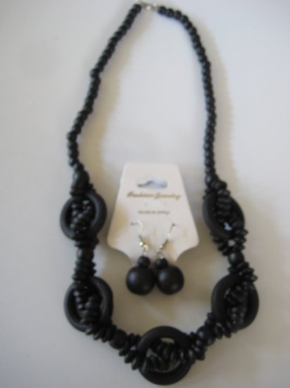 Black Intertwining Bead Necklace & Earring Set