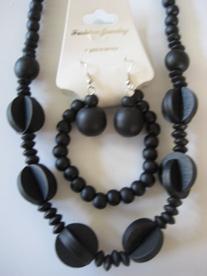 Black Art deco Style Necklace & Earring Set