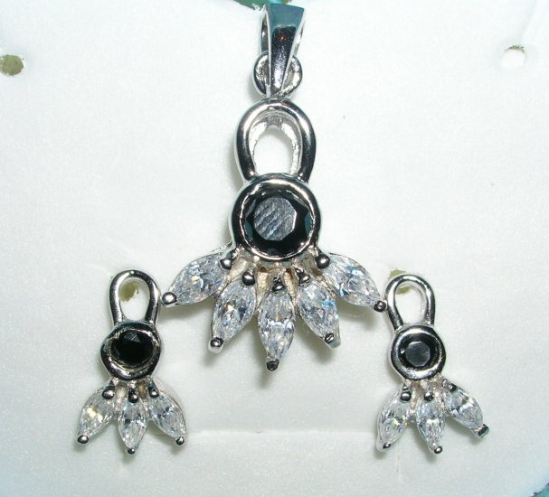 New 925 Sterling Silver Set