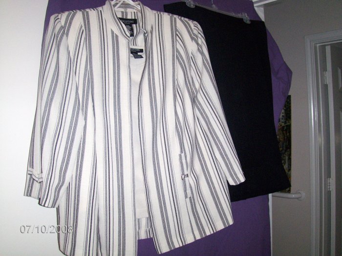 Grey & Black Women's Suit