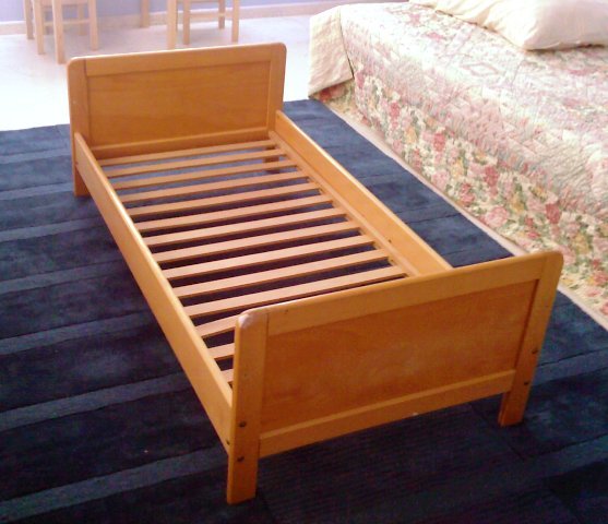 Toddler Bed German