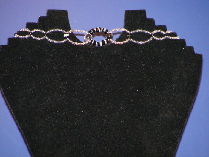 Handcrafted beaded figure 8 choker