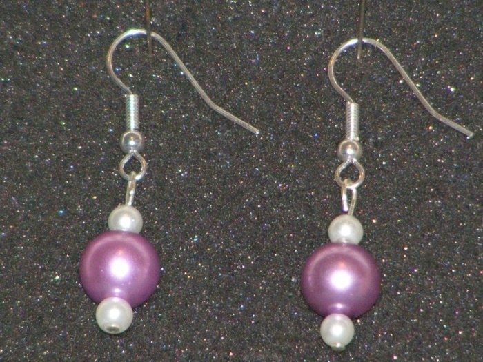 Handcrafted pearl earrings