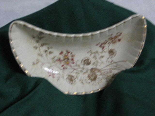 Scalloped edge bone dish