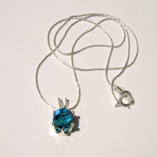 Delicate Crystal Pendant Necklace
