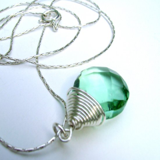 Emerald Green Glass Briolette Drop Necklace