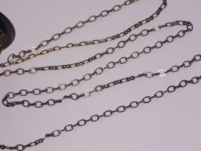 Antiqued Brass Chain Figure-8 10 feet