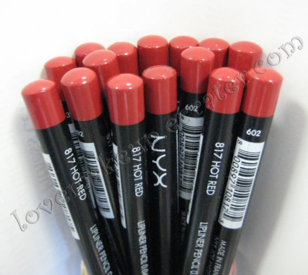 NYX Slim Pencil LIP LINER 817 HOT RED