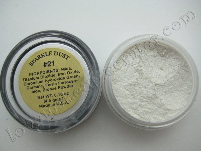 La Femme SPARKLE DUST #21 WHITE (Comparable to Napoleon Perdis and MAC)