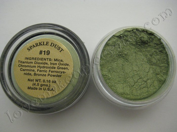 La Femme SPARKLE DUST #19 LIME (Comparable to Napoleon Perdis and MAC)