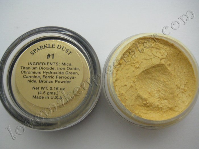 La Femme SPARKLE DUST #1 GOLD (Comparable to Napoleon Perdis and MAC)
