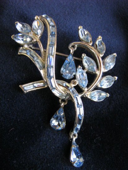 Vintage COROCRAFT Sapphire Blue Rhinestone BROOCH/PIN