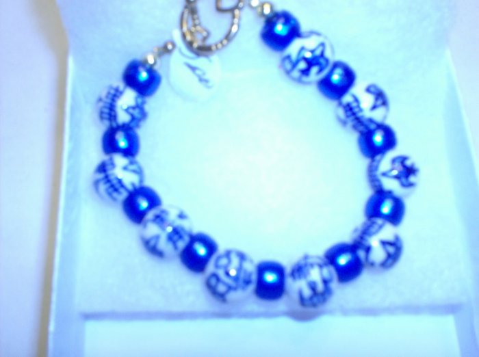 Asain style beads with blue spacers Clamp bracelet
