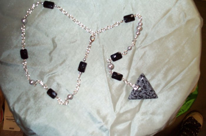 Black Glass Arrow Dark Elf Elven Necklace