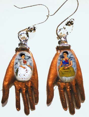 2s FRIDAS HANDS