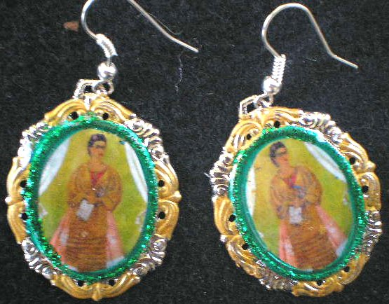 GREEN FRIDA TROTSKI PAINTING EARING