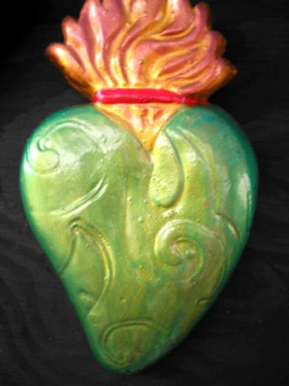 GREEN BEATLE SACRED HEART