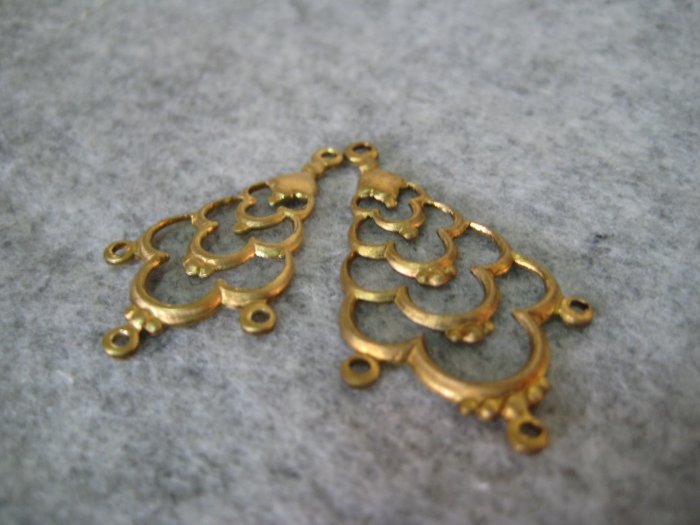 Filigree, 38mm x 21mm, 1 pair